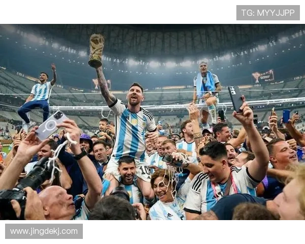 全球最具魅力的足球明星盘点与他们的精彩瞬间回顾