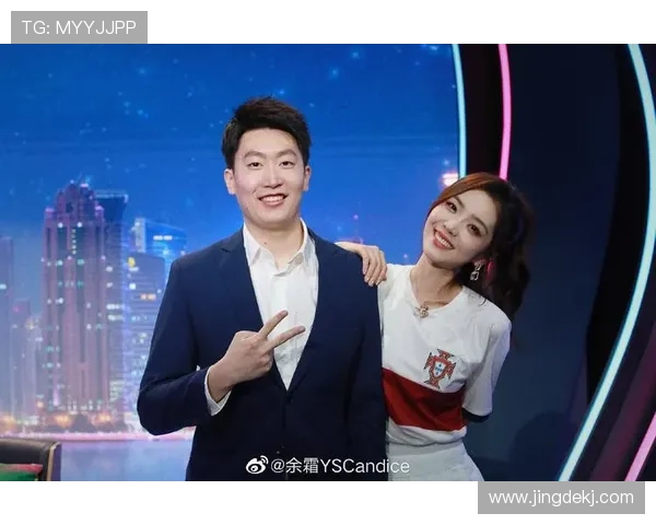 余霜化身足球明星精彩模仿合集展现运动魅力与幽默风采 余霜化身足球明星精彩模仿合集展现运动魅力与幽默风采