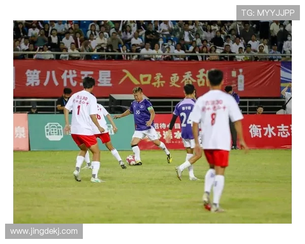 足球明星游戏机带你体验真实赛场激情与乐趣的完美结合 足球明星游戏机带你体验真实赛场激情与乐趣的完美结合